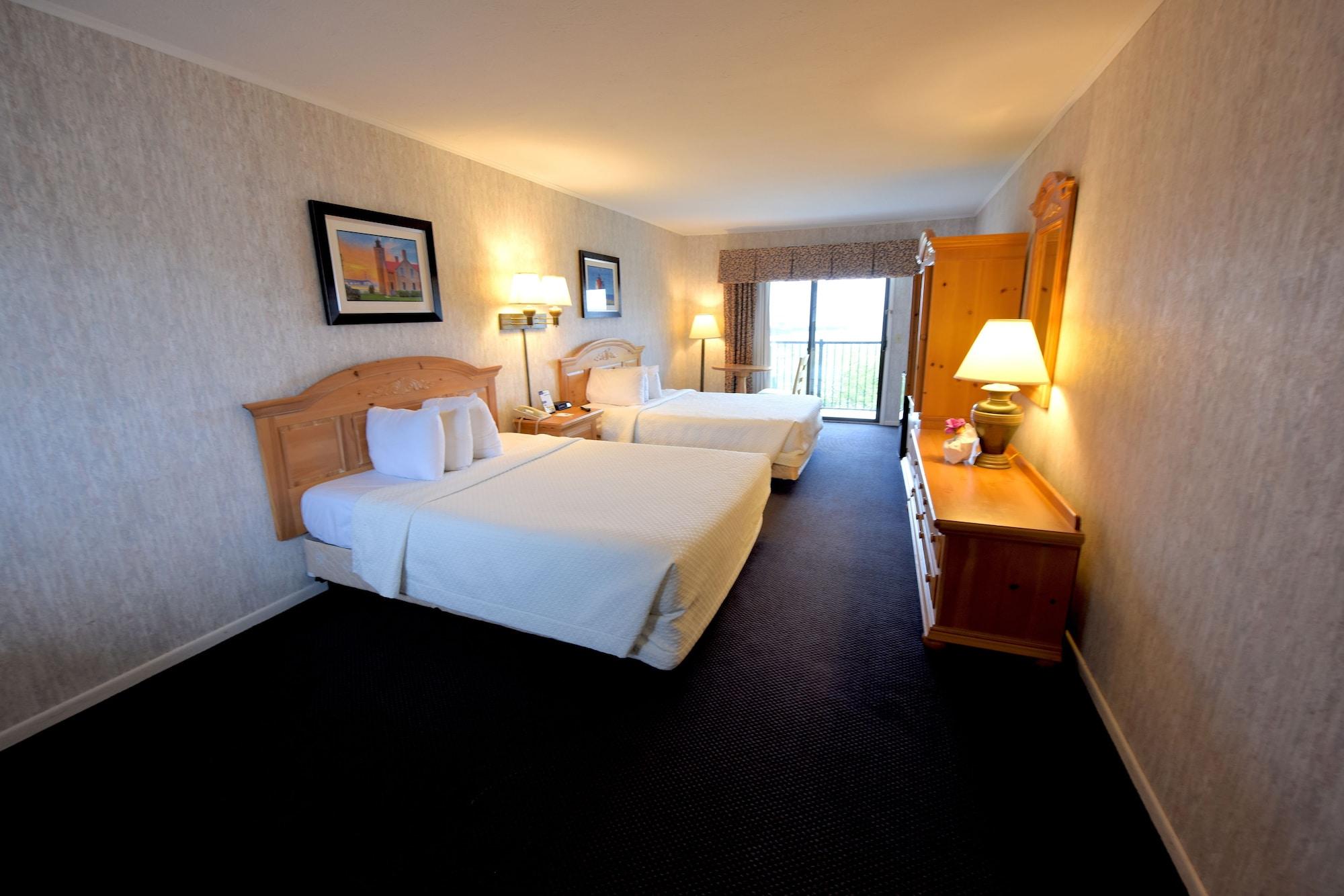 Days Inn By Wyndham Mackinaw City - Lakeview Экстерьер фото