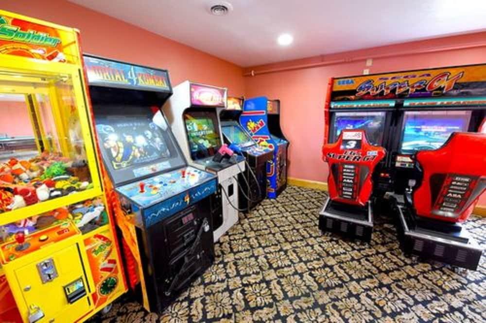 Days Inn By Wyndham Mackinaw City - Lakeview Экстерьер фото
